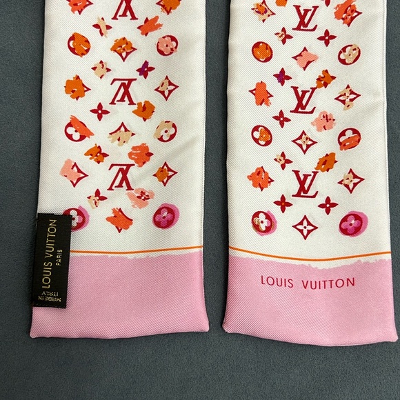 Louis Vuitton silky twilly scarf - Picture 3 of 6